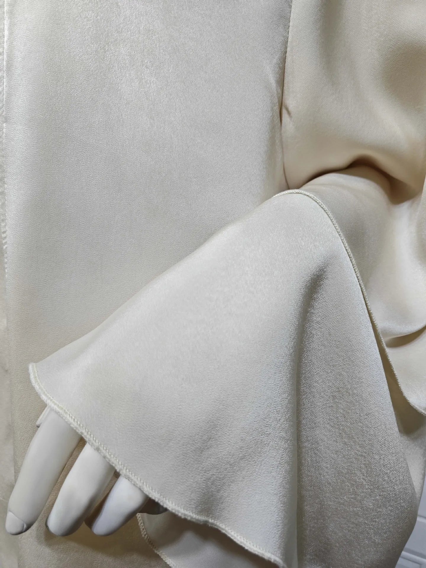 Layali Grace Open Abaya