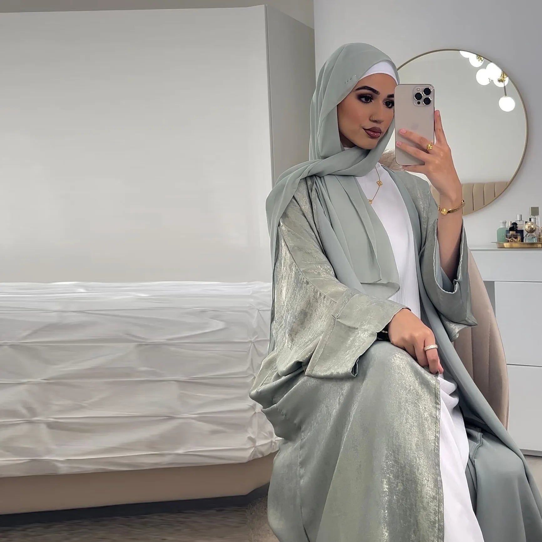 Amara Shimmer Luxe Abaya