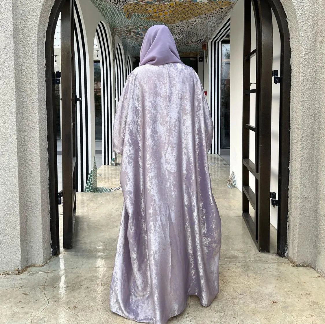 Amara Shimmer Luxe Abaya