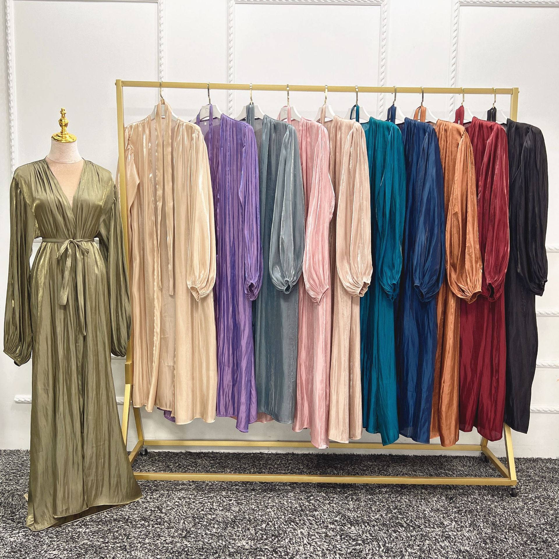 Golden Veil Abaya – Sheer Flowing Luxury Layer