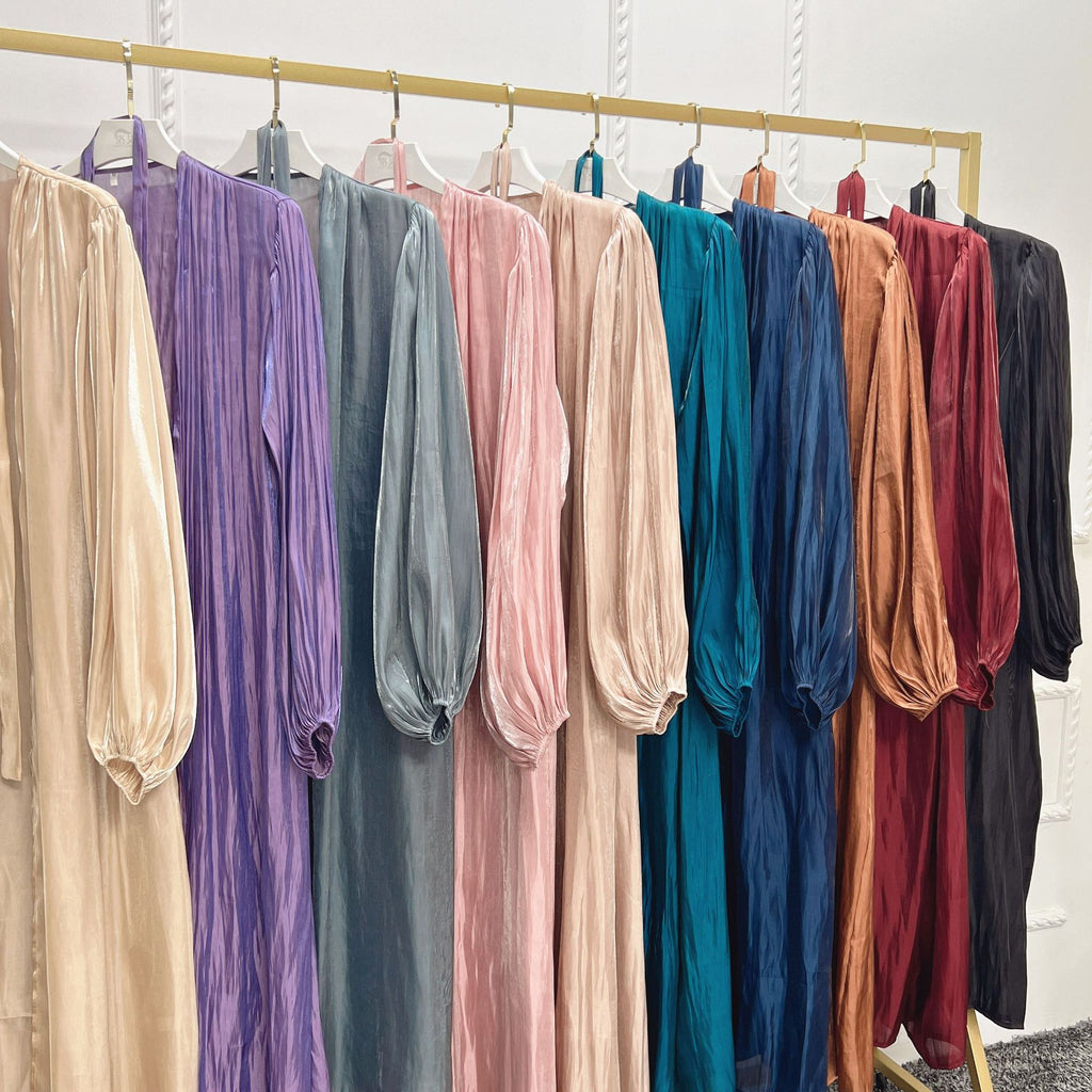 Golden Veil Abaya – Sheer Flowing Luxury Layer