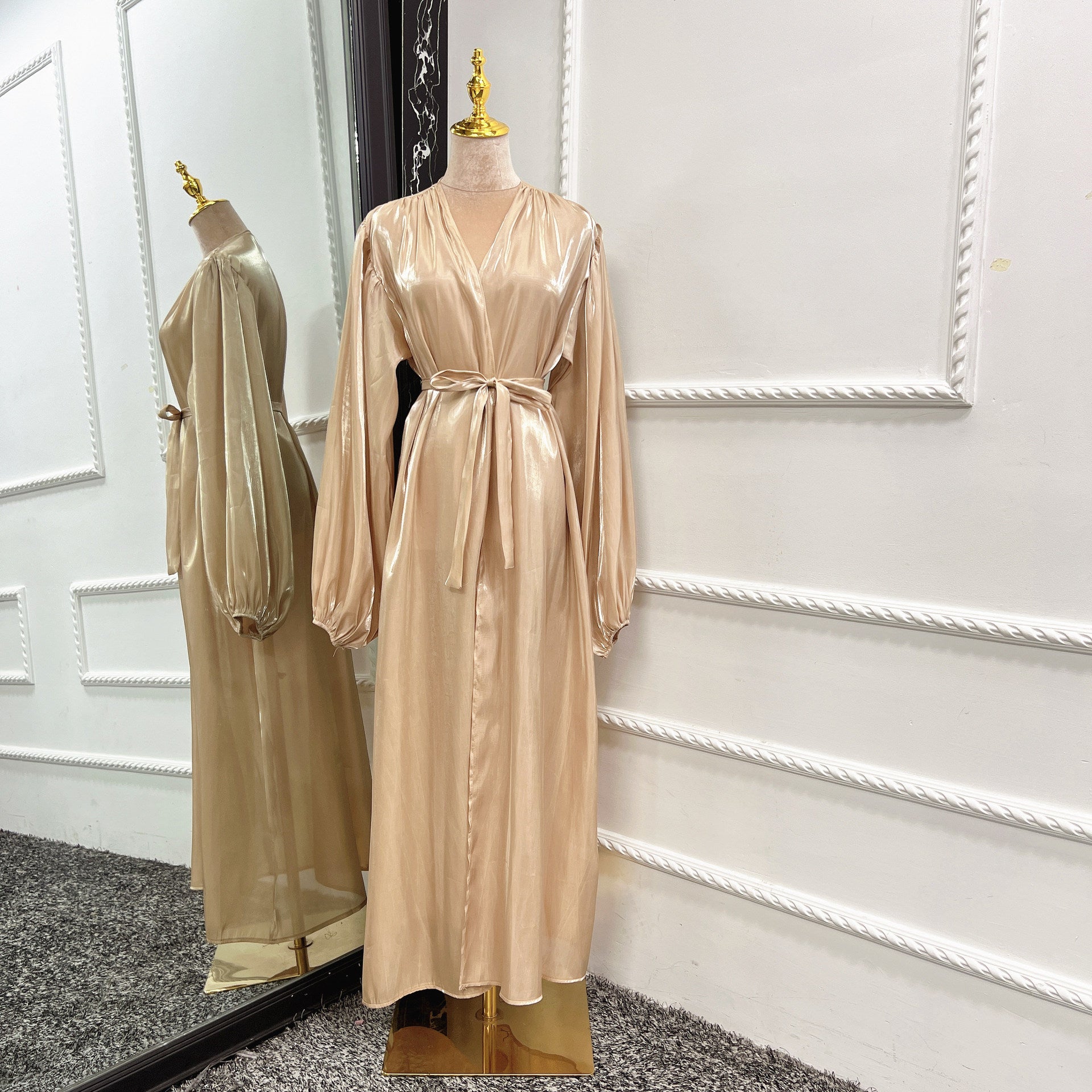 Golden Veil Abaya – Sheer Flowing Luxury Layer