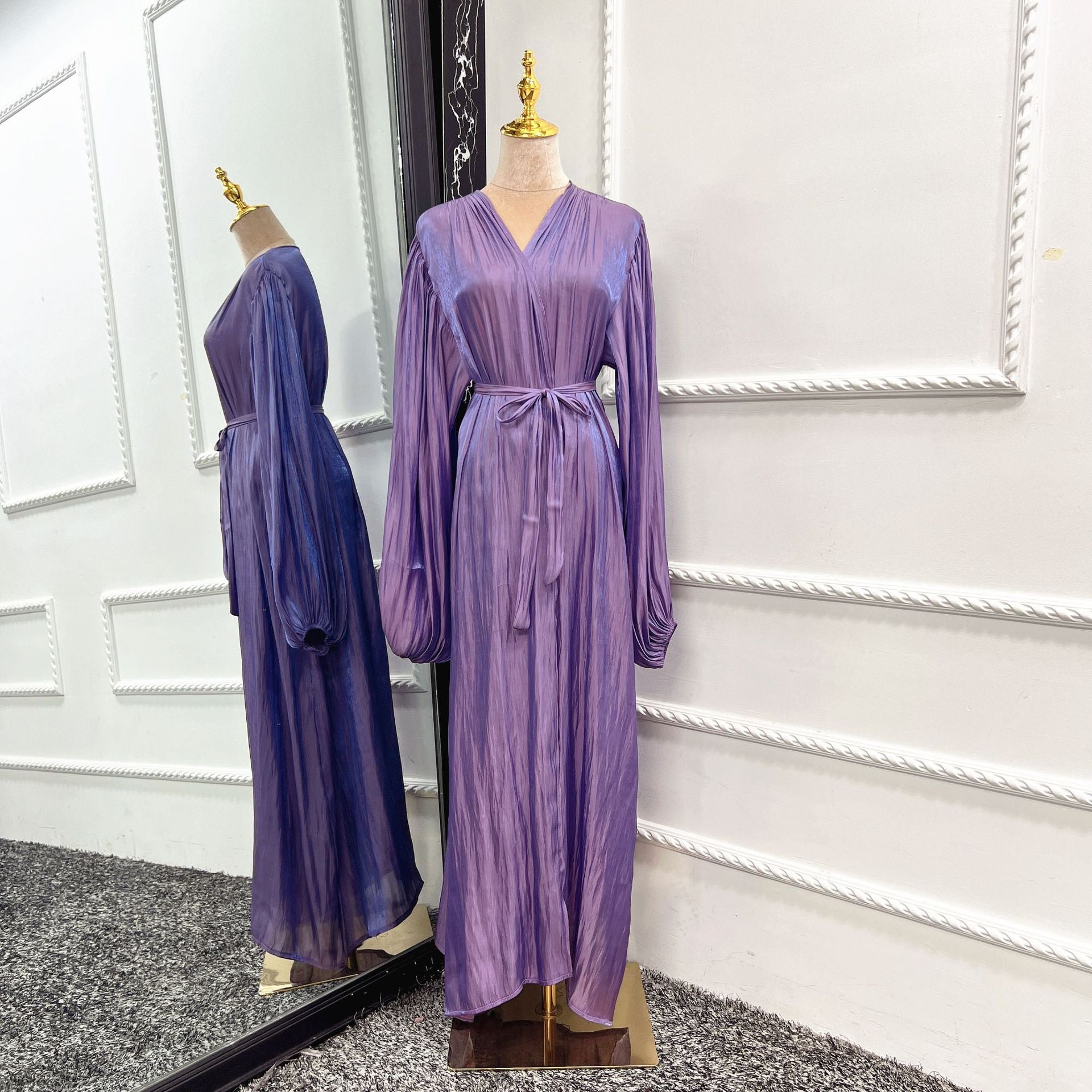 Golden Veil Abaya – Sheer Flowing Luxury Layer