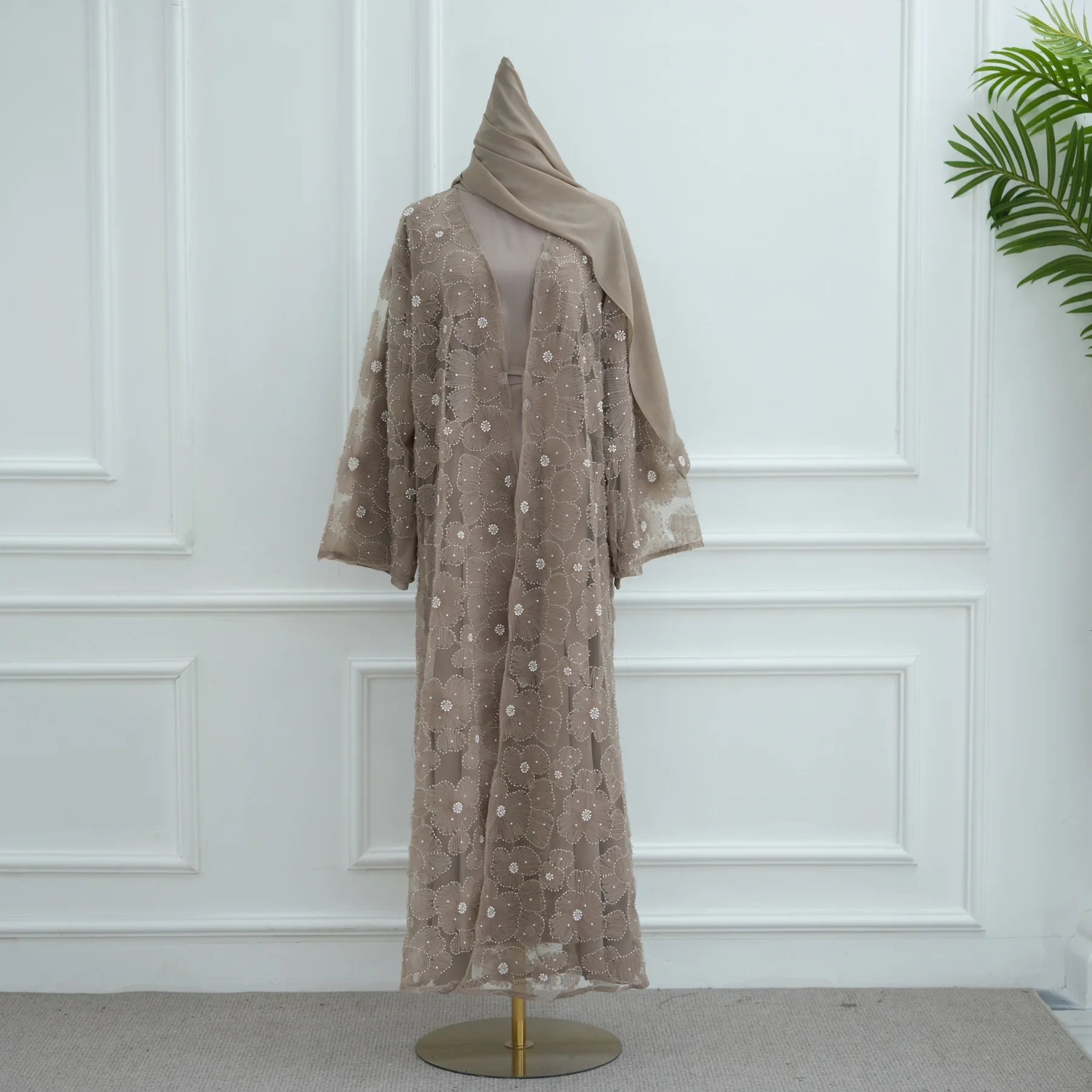 Royal Blossom Abaya – Handcrafted Floral Elegance