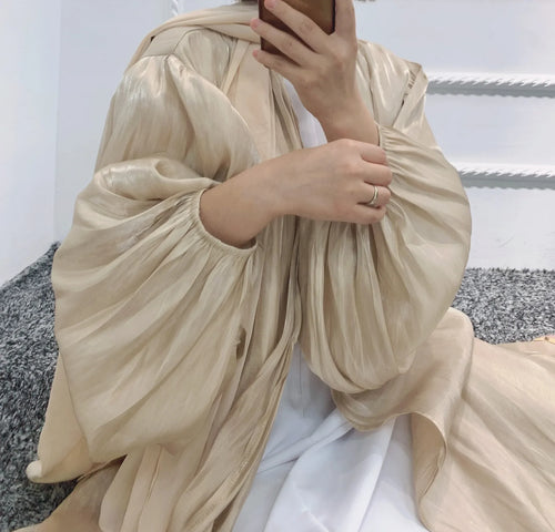 Golden Veil Abaya – Sheer Flowing Luxury Layer